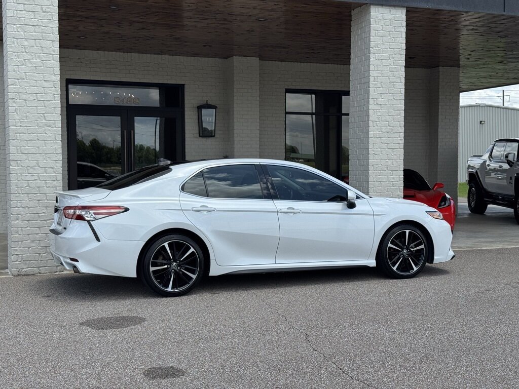 2019 Toyota Camry XSE - Photo 14 - Martin, TN 38237