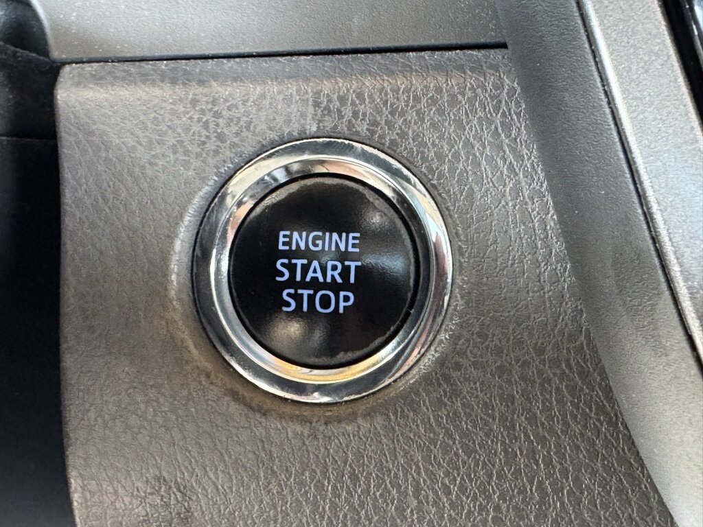 2019 Toyota Camry XSE - Photo 29 - Martin, TN 38237