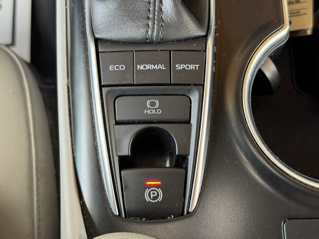2019 Toyota Camry XSE - Photo 30 - Martin, TN 38237