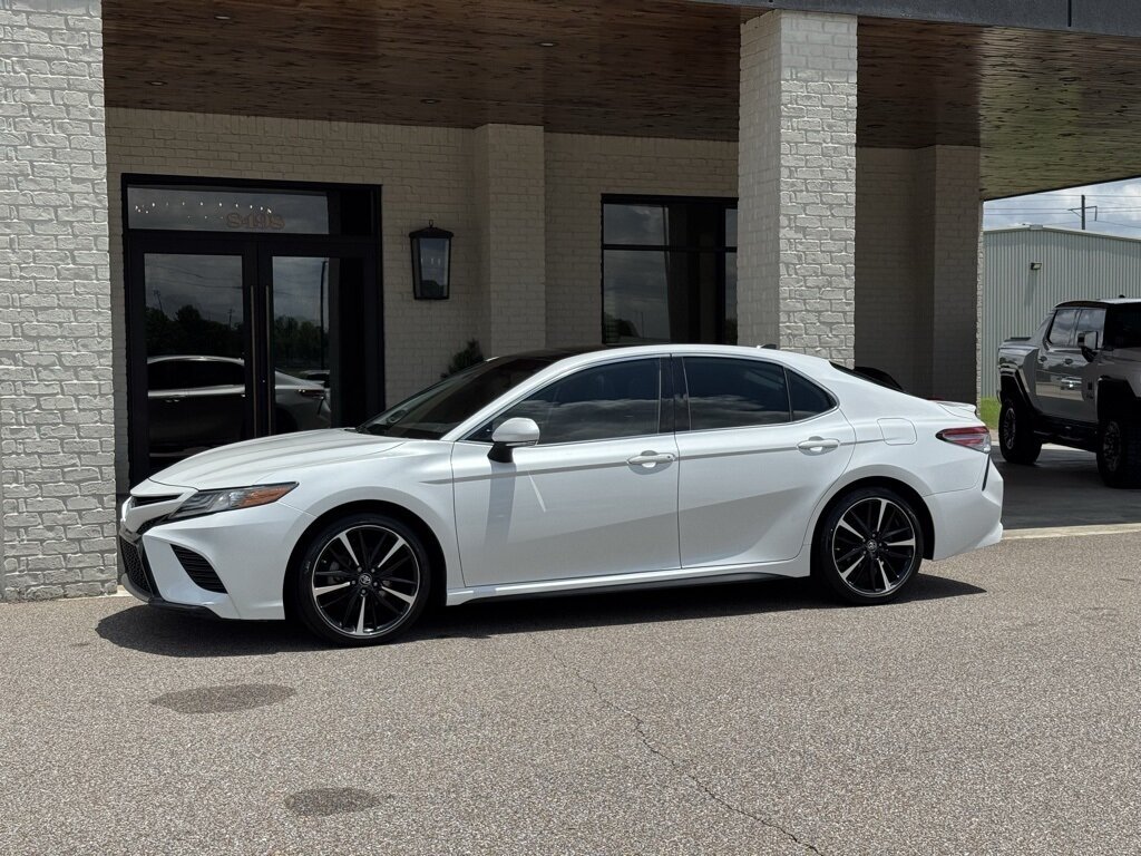2019 Toyota Camry XSE - Photo 5 - Martin, TN 38237