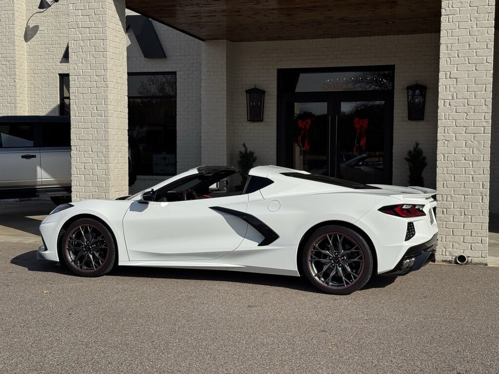 2025 Chevrolet Corvette Stingray 2LT   - Photo 15 - Martin, TN 38237