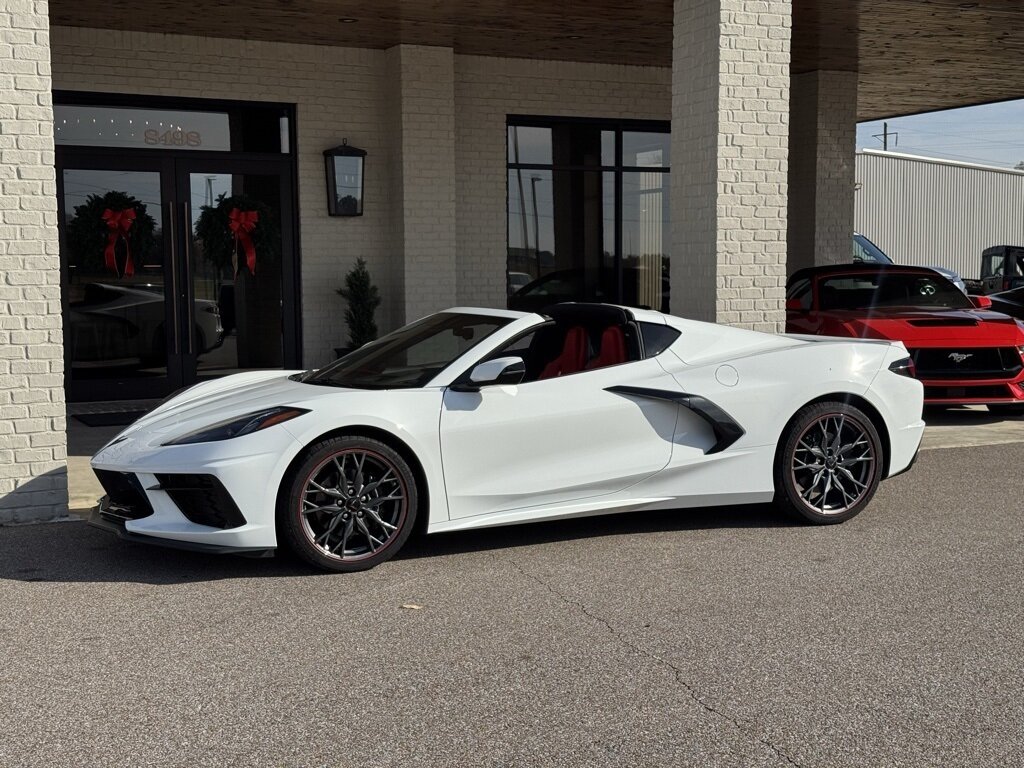 2025 Chevrolet Corvette Stingray 2LT   - Photo 12 - Martin, TN 38237