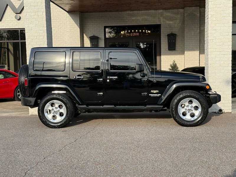 2014 Jeep Wrangler Unlimited Unlimited Sahara - Photo 4 - Martin, TN 38237