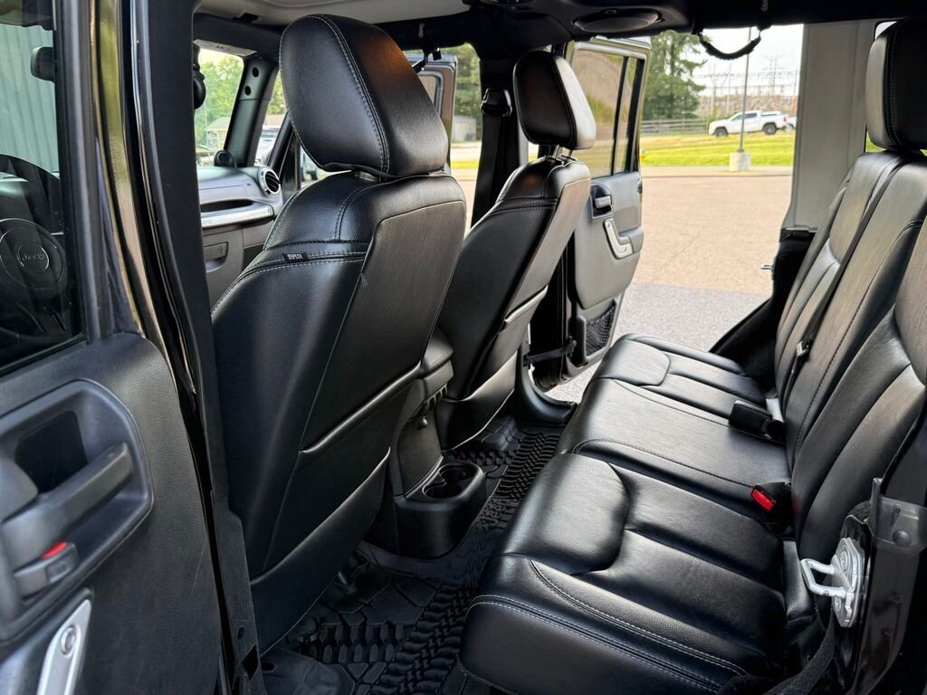 2014 Jeep Wrangler Unlimited Unlimited Sahara - Photo 25 - Martin, TN 38237