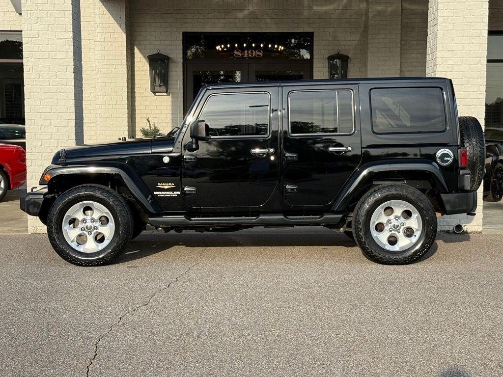 2014 Jeep Wrangler Unlimited Unlimited Sahara - Photo 12 - Martin, TN 38237