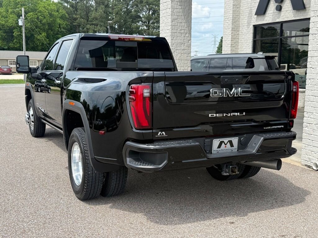 2024 GMC Sierra 3500HD Denali Ultimate   - Photo 9 - Martin, TN 38237