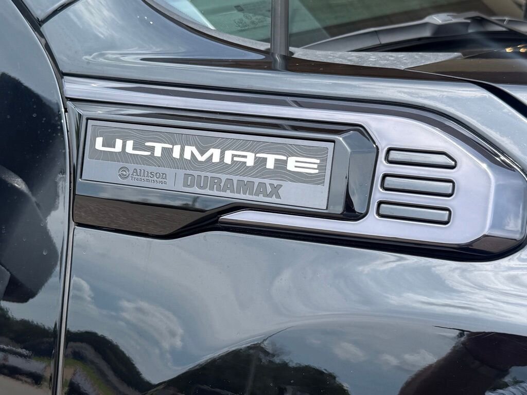 2024 GMC Sierra 3500HD Denali Ultimate   - Photo 19 - Martin, TN 38237