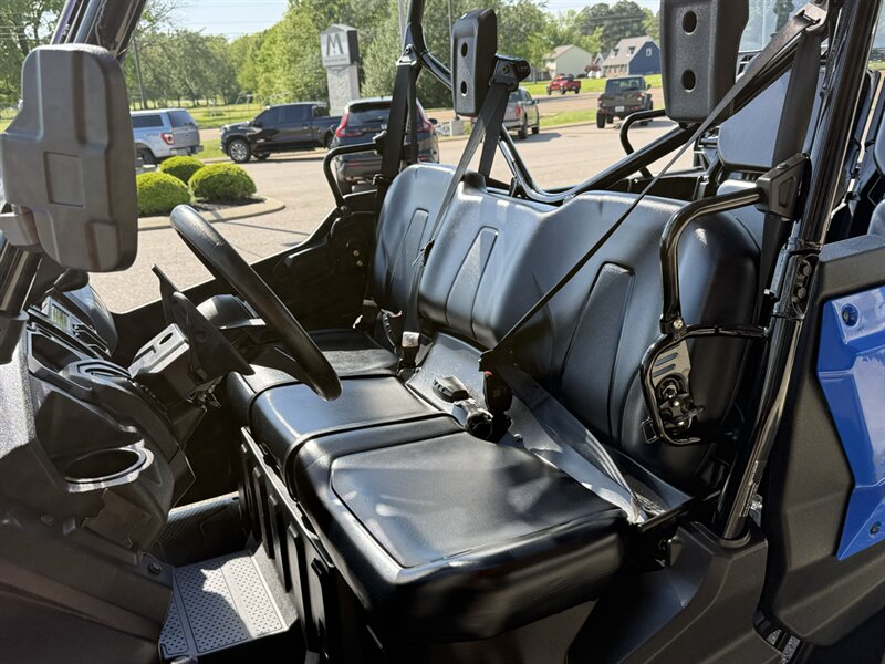 2022 Honda Pioneer 1000-5 Deluxe  