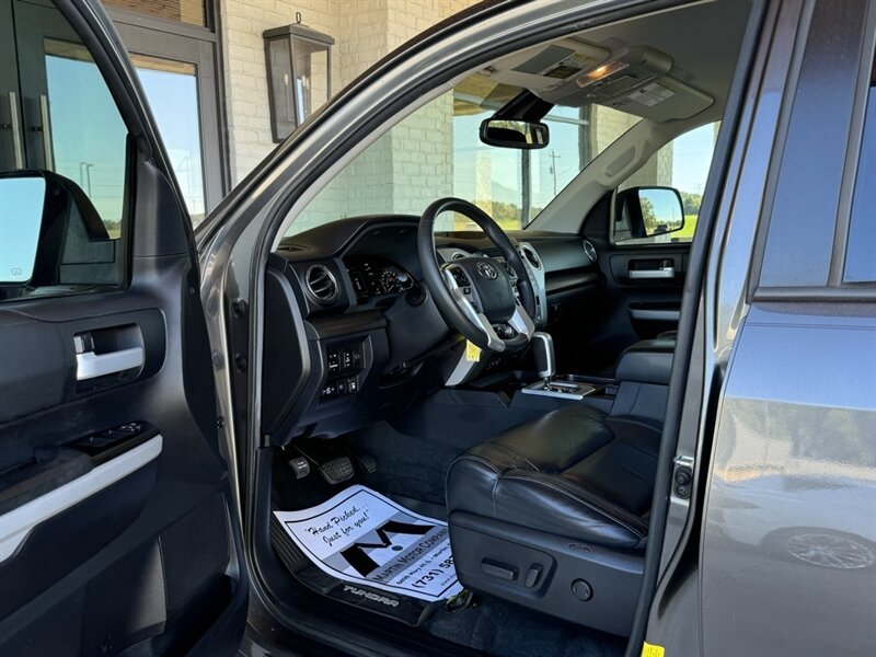 2020 Toyota Tundra SR5   - Photo 2 - Martin, TN 38237