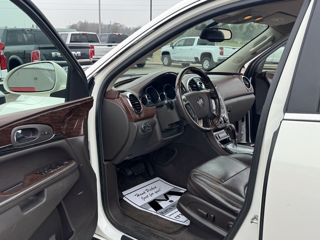 2014 Buick Enclave Leather Group - Photo 21 - Martin, TN 38237