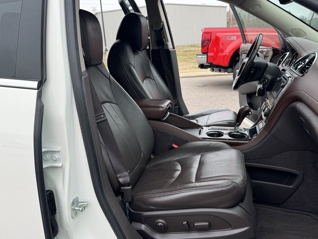 2014 Buick Enclave Leather Group - Photo 43 - Martin, TN 38237