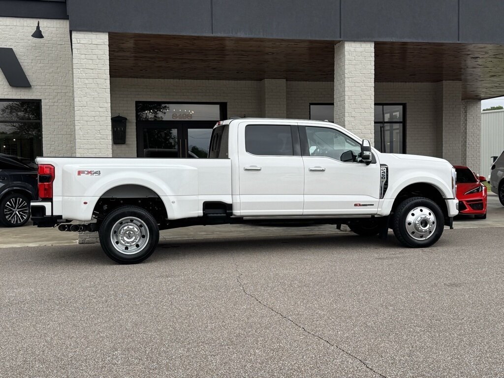 2024 Ford F-450 Super Duty Platinum DRW - Photo 16 - Martin, TN 38237