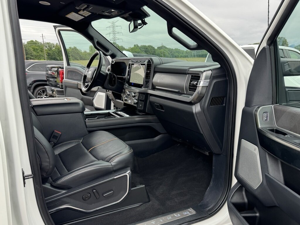 2024 Ford F-450 Super Duty Platinum DRW - Photo 44 - Martin, TN 38237