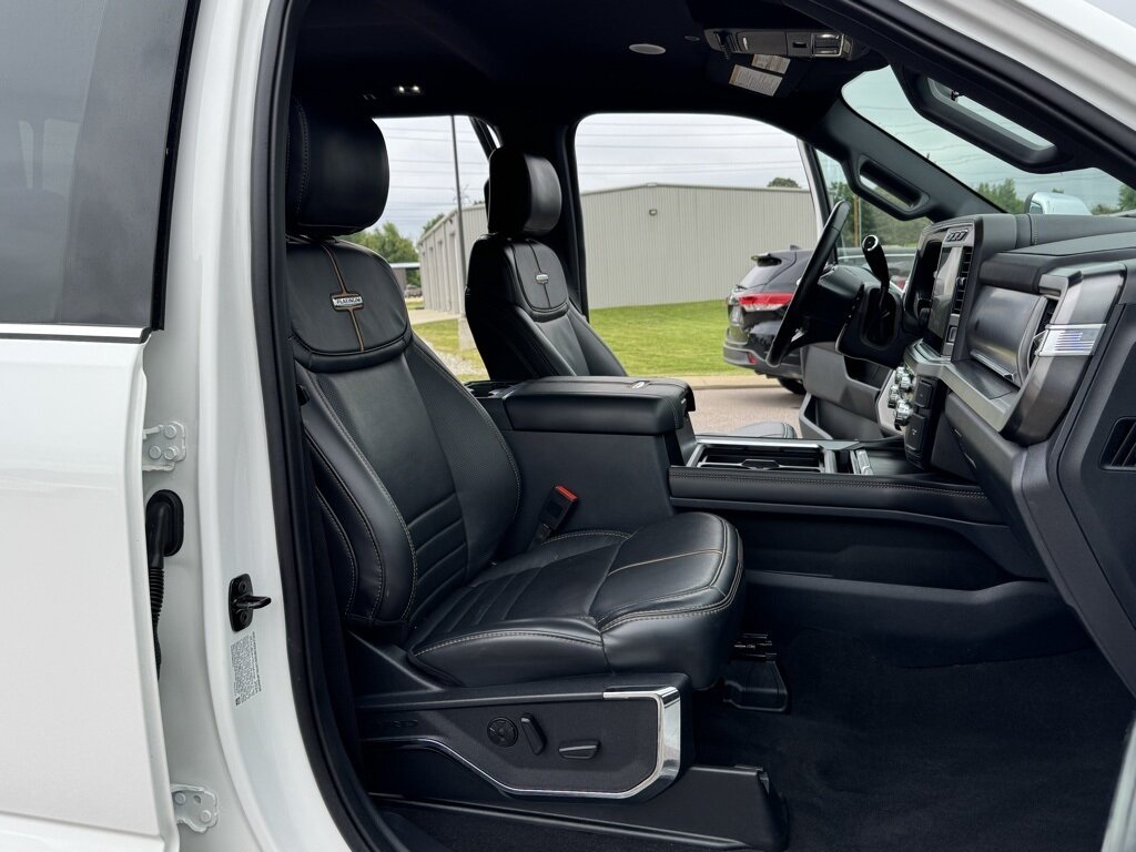 2024 Ford F-450 Super Duty Platinum DRW - Photo 45 - Martin, TN 38237