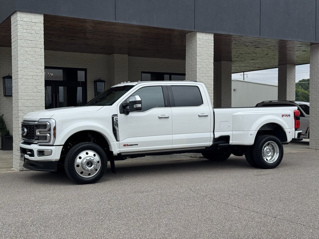 2024 Ford F-450 Super Duty Platinum DRW - Photo 5 - Martin, TN 38237
