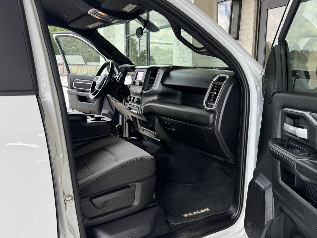 2024 RAM 3500 SLT - Photo 42 - Martin, TN 38237