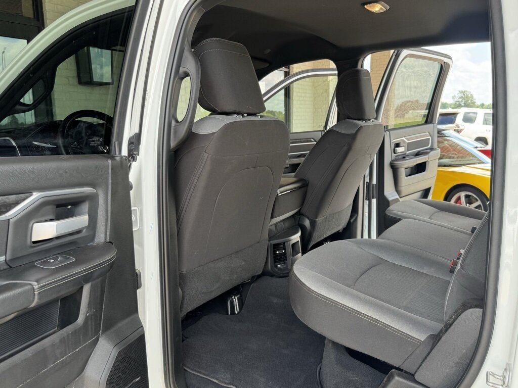 2024 RAM 3500 SLT - Photo 36 - Martin, TN 38237