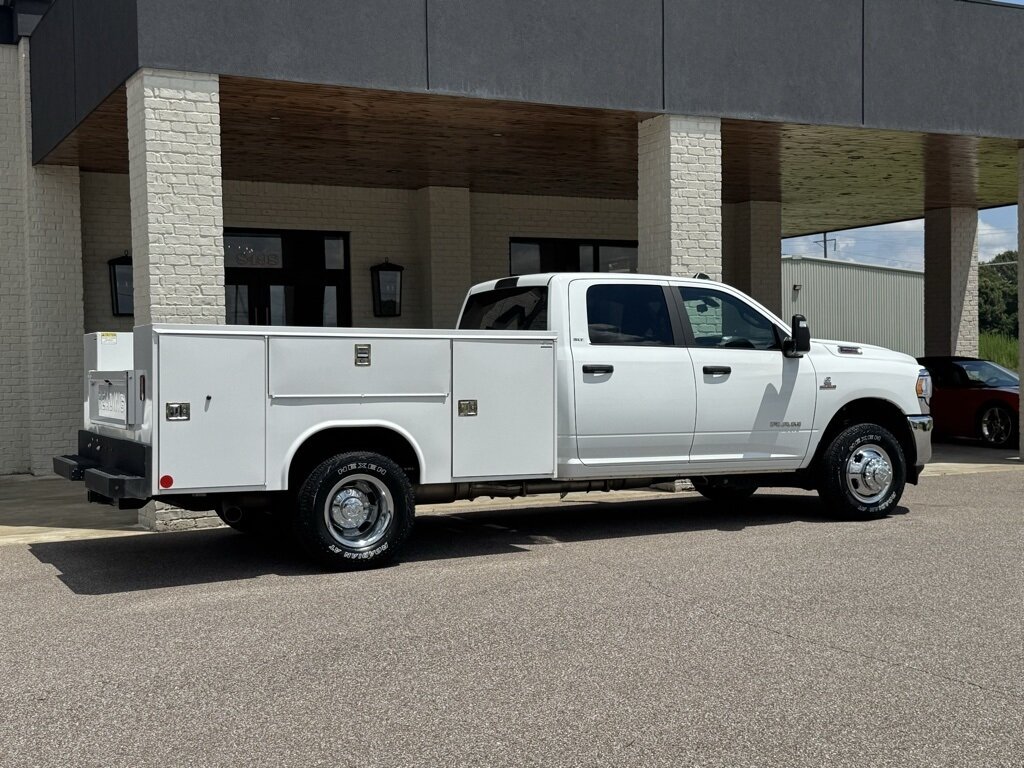 2024 RAM 3500 SLT - Photo 15 - Martin, TN 38237