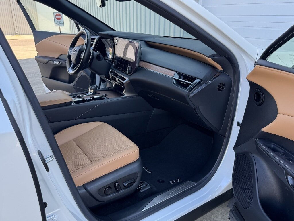 2024 Lexus RX 350 350 Premium - Photo 40 - Martin, TN 38237