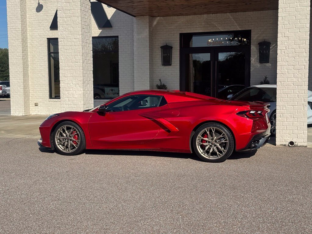 2024 Chevrolet Corvette Stingray 2LT Convertible - Photo 7 - Martin, TN 38237
