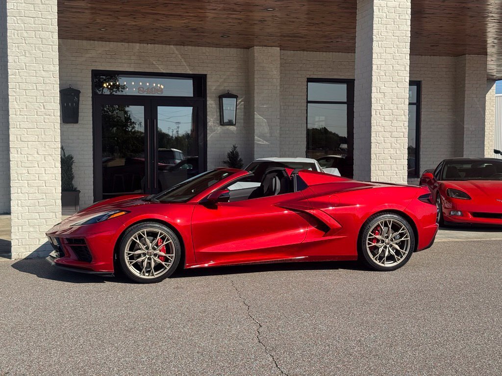 2024 Chevrolet Corvette Stingray 2LT Convertible - Photo 13 - Martin, TN 38237