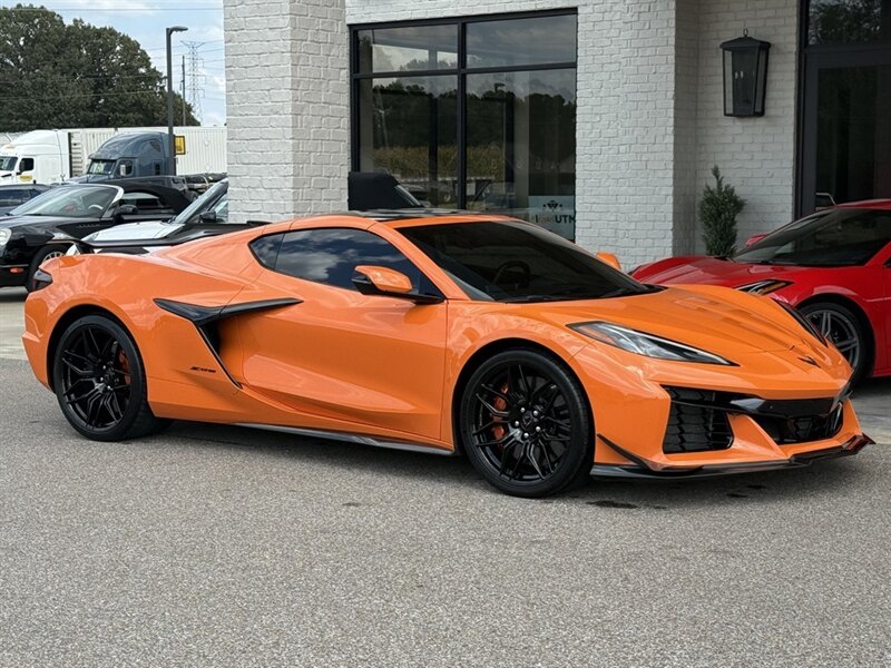 2023 Chevrolet Corvette Z06 2LZ - Photo 3 - Martin, TN 38237