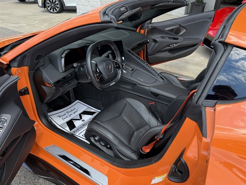 2023 Chevrolet Corvette Z06 2LZ - Photo 2 - Martin, TN 38237