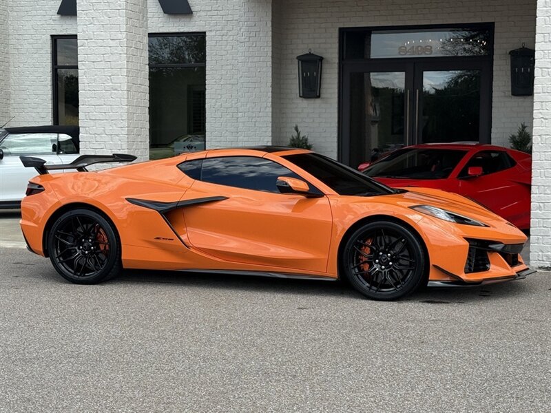 2023 Chevrolet Corvette Z06 2LZ - Photo 4 - Martin, TN 38237