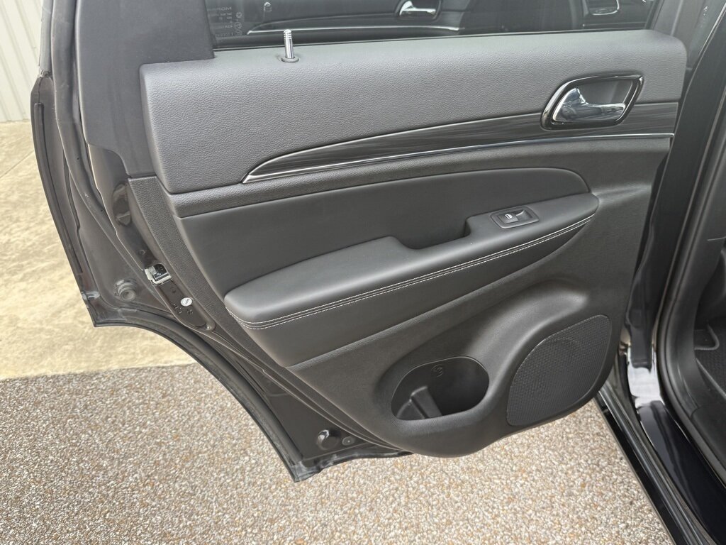 2021 Jeep Grand Cherokee 80th Anniversary Edition   - Photo 36 - Martin, TN 38237