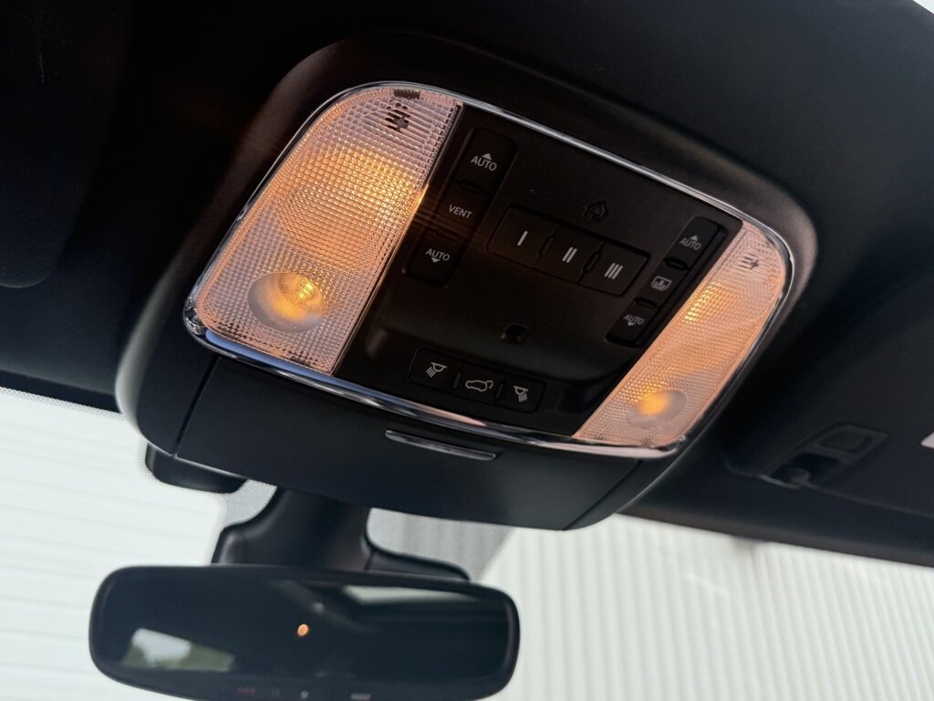 2021 Jeep Grand Cherokee 80th Anniversary Edition   - Photo 29 - Martin, TN 38237