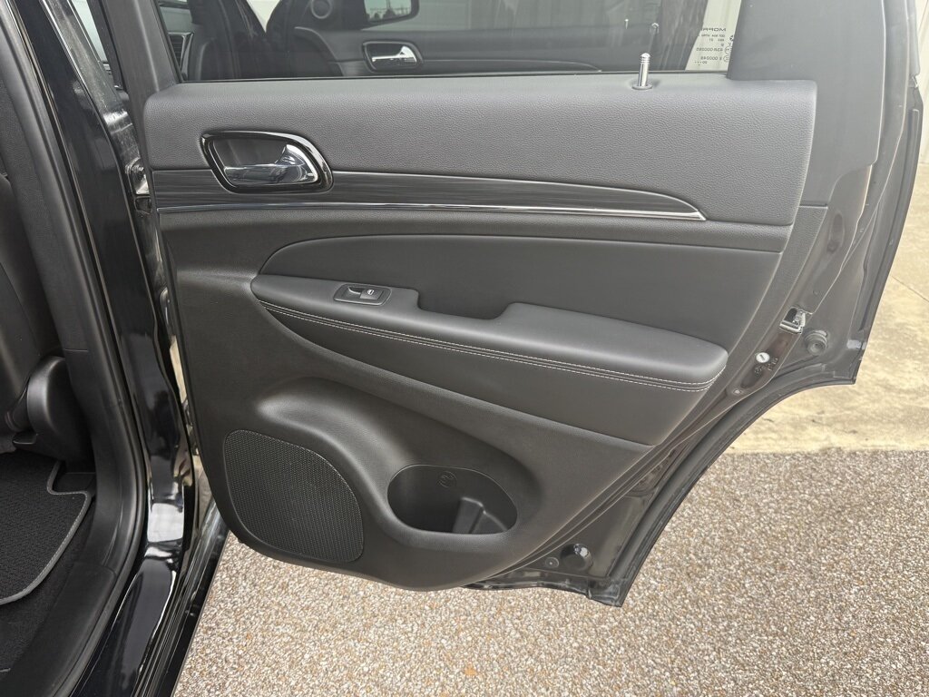 2021 Jeep Grand Cherokee 80th Anniversary Edition   - Photo 39 - Martin, TN 38237
