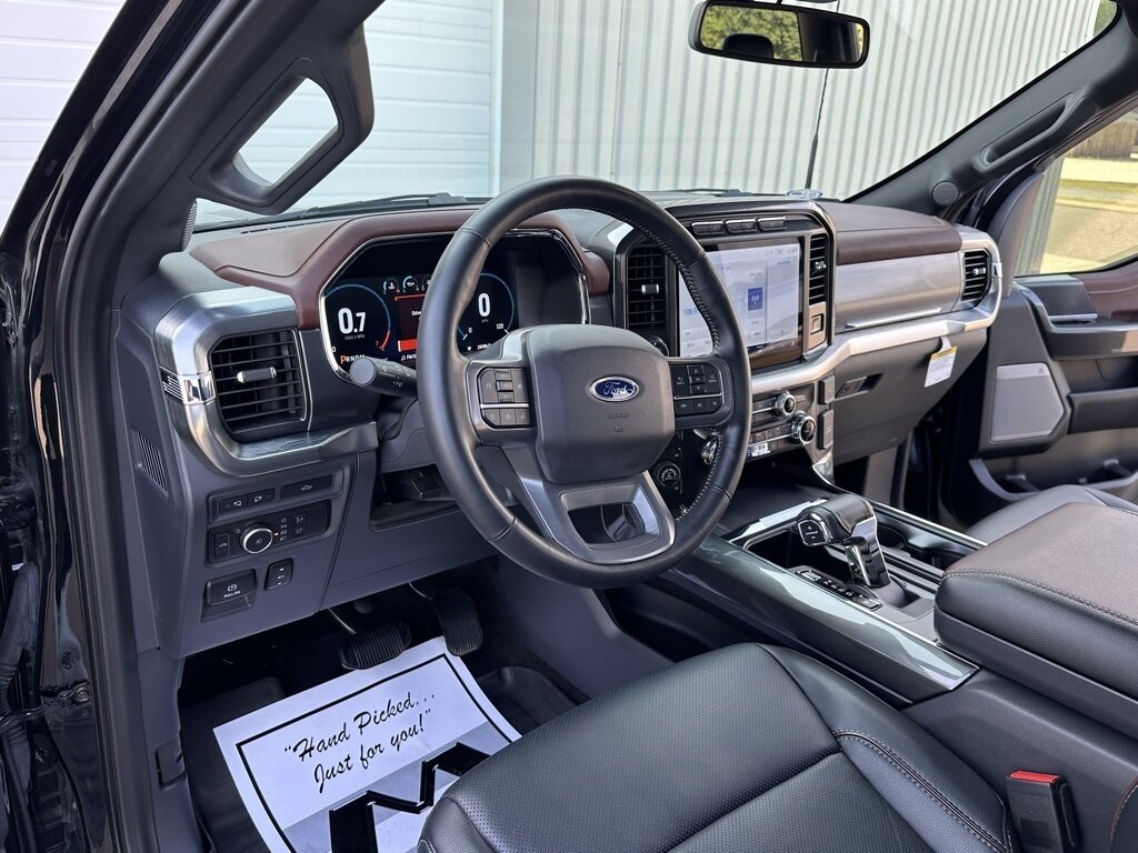 2022 Ford F-150 Lariat   - Photo 17 - Martin, TN 38237