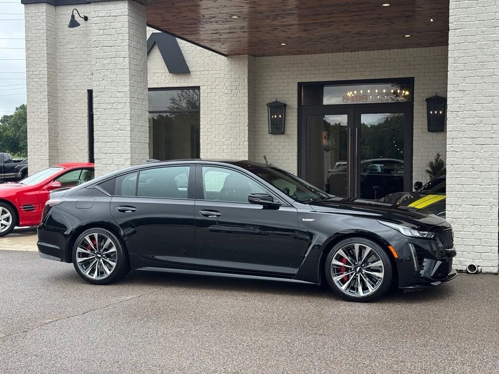 2022 Cadillac CT5-V SERIES BLACKWING   - Photo 16 - Martin, TN 38237