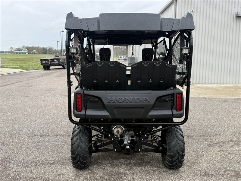 2021 Honda Pioneer 700-4 Deluxe   - Photo 4 - Martin, TN 38237