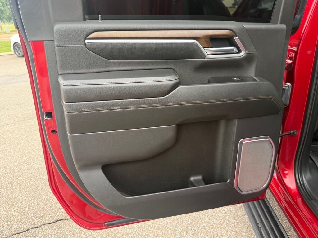2025 Chevrolet Silverado 3500 High Country - Photo 38 - Martin, TN 38237