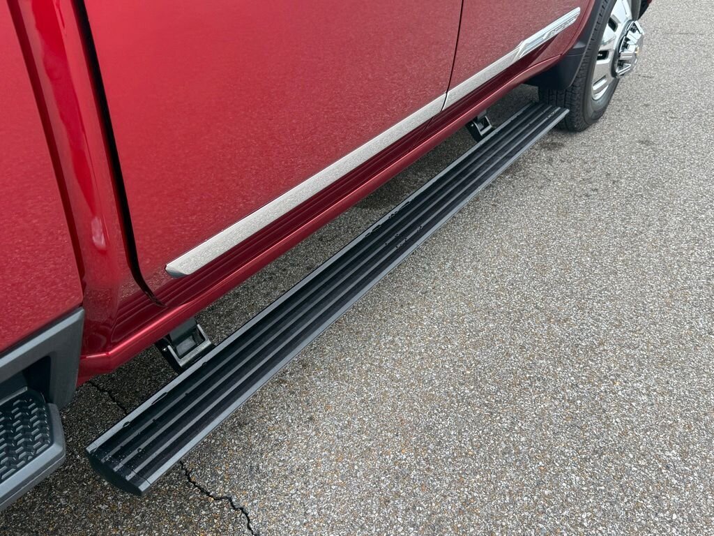 2025 Chevrolet Silverado 3500 High Country - Photo 10 - Martin, TN 38237