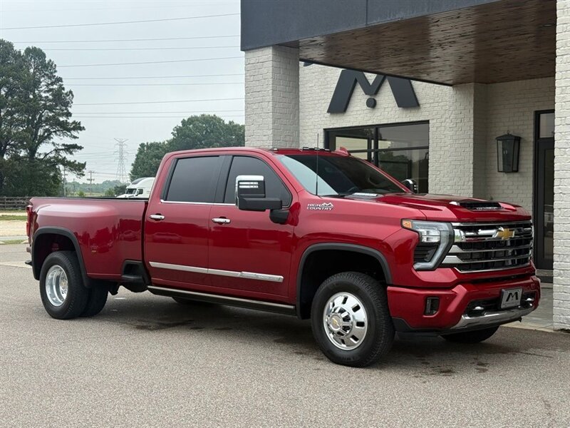 2025 Chevrolet Silverado 3500 High Country - Photo 1 - Martin, TN 38237