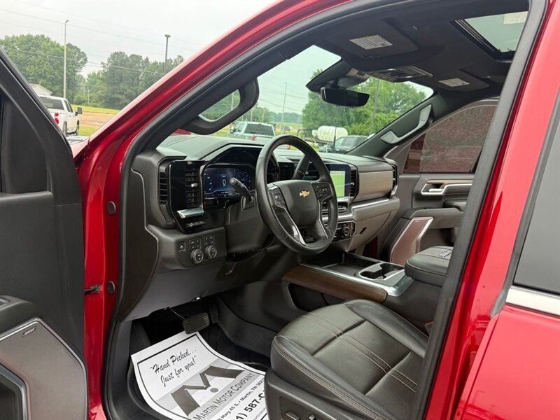 2025 Chevrolet Silverado 3500 High Country - Photo 2 - Martin, TN 38237