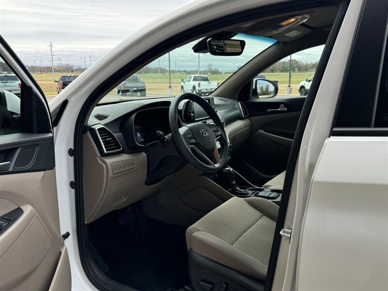 2019 Hyundai TUCSON Sport   - Photo 2 - Martin, TN 38237