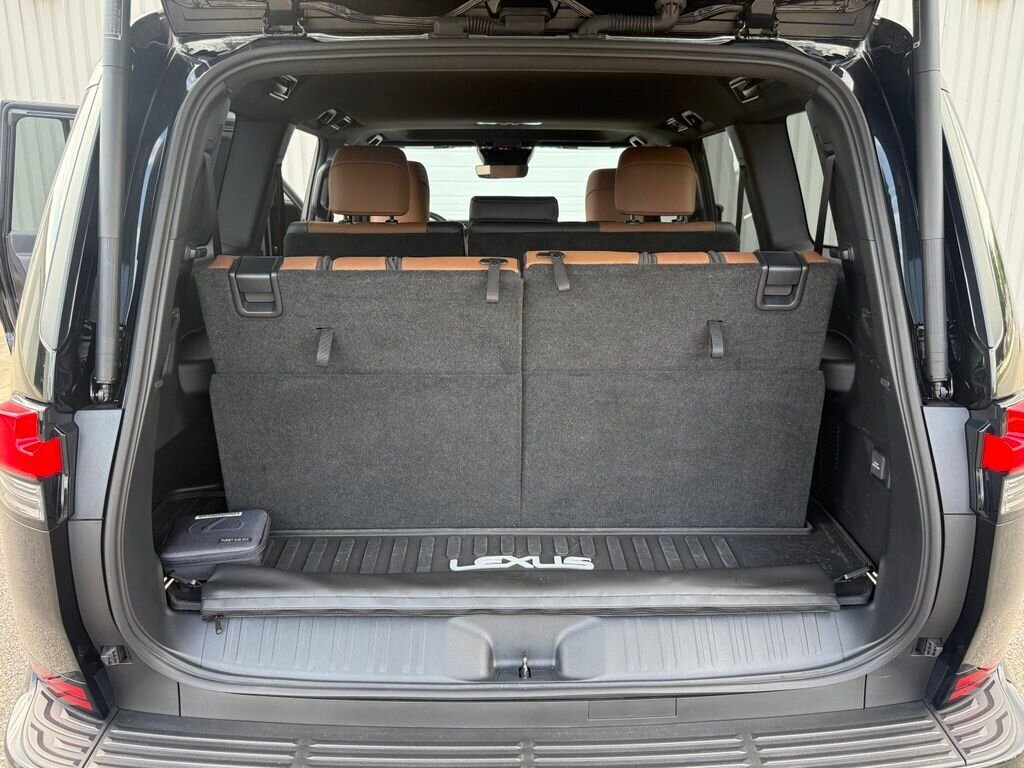 2025 Lexus GX 550 Premium - Photo 44 - Martin, TN 38237