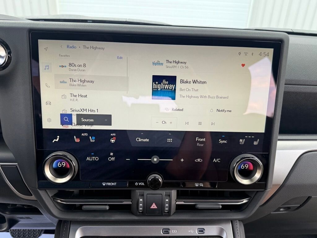 2025 Lexus GX 550 Premium - Photo 26 - Martin, TN 38237