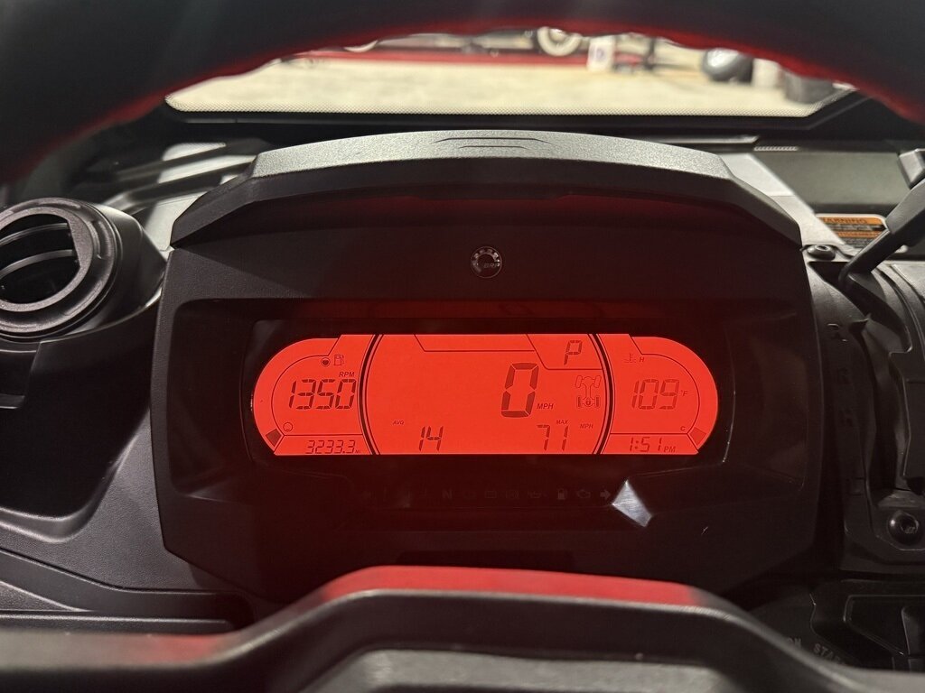 2024 Can-Am Defender MAX LIMITED   - Photo 32 - Martin, TN 38237