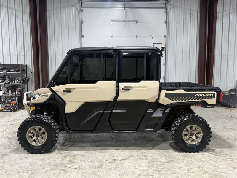 2024 Can-Am Defender MAX LIMITED   - Photo 4 - Martin, TN 38237