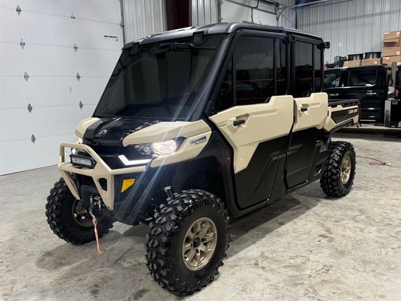 2024 Can-Am Defender MAX LIMITED   - Photo 3 - Martin, TN 38237