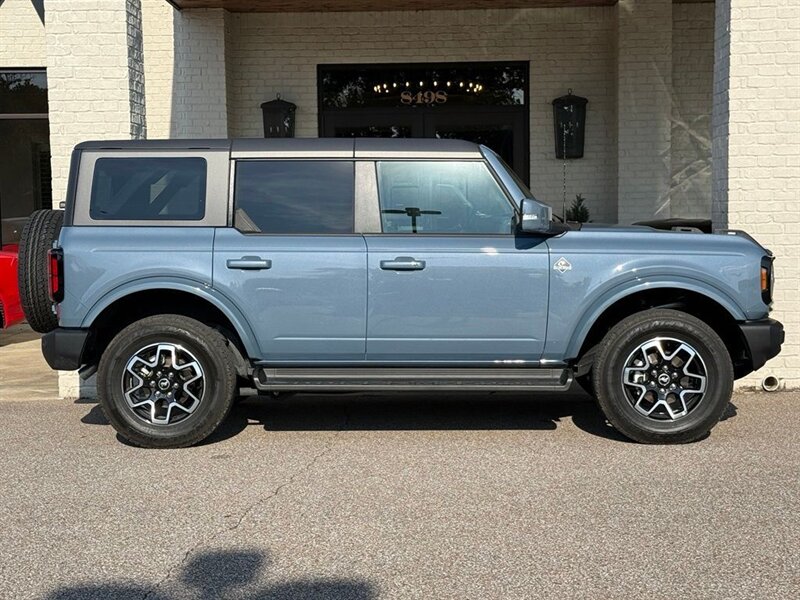 2025 Ford Bronco Outer Banks - Photo 4 - Martin, TN 38237