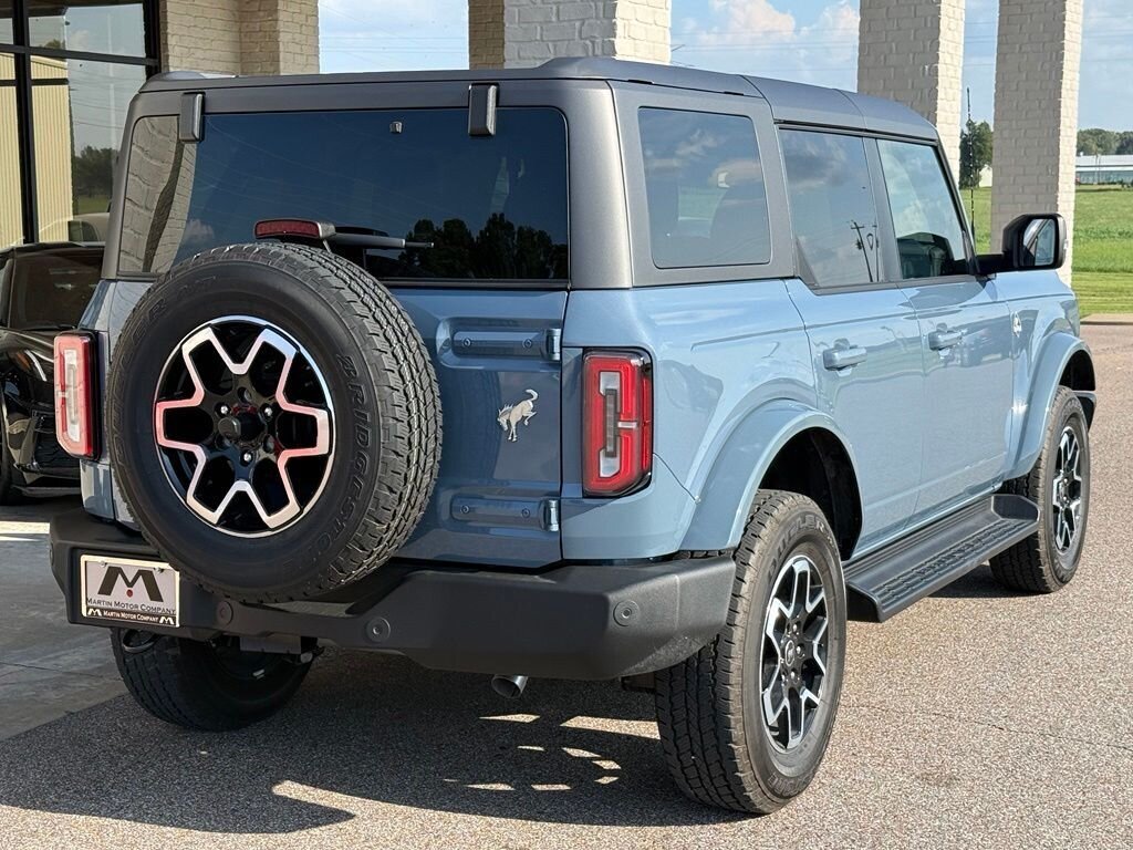 2025 Ford Bronco Outer Banks - Photo 6 - Martin, TN 38237