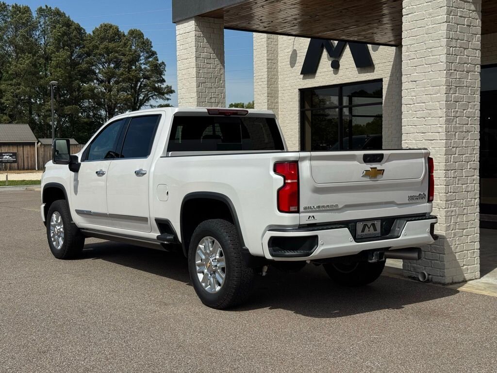 2024 Chevrolet Silverado 2500HD High Country   - Photo 11 - Martin, TN 38237