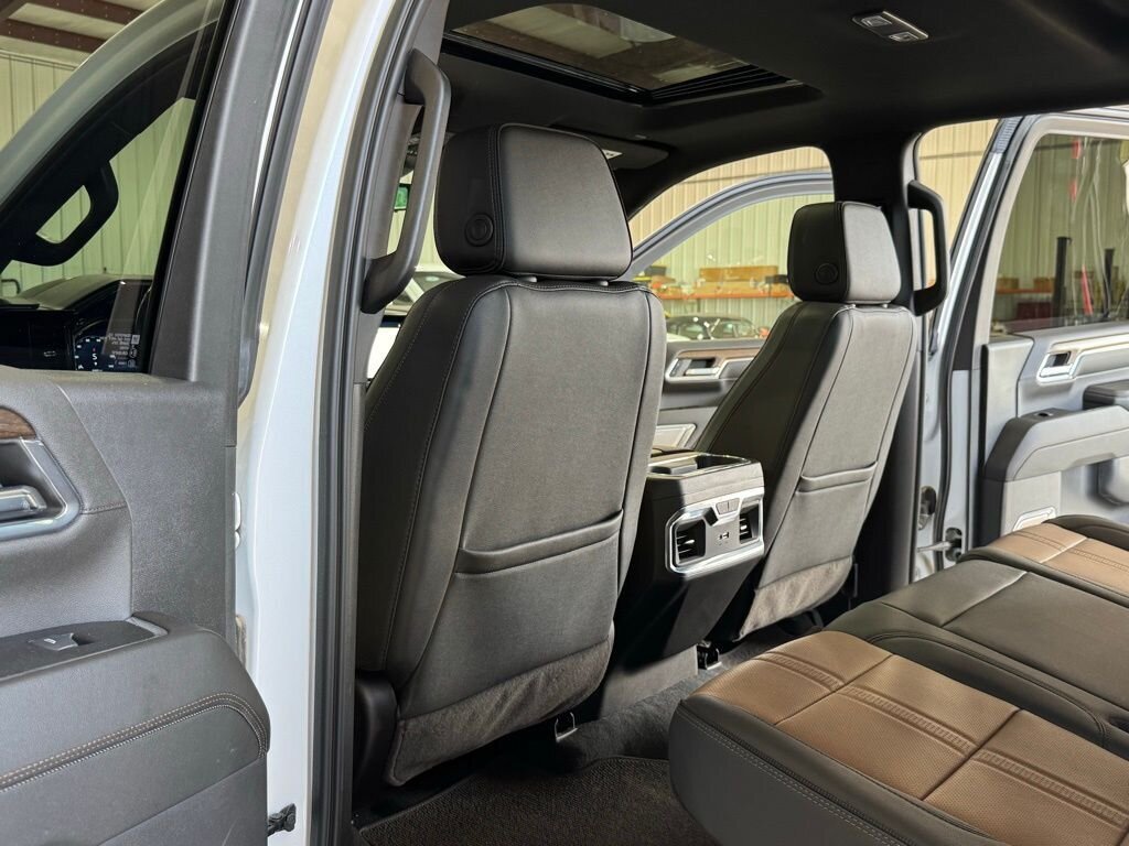 2024 Chevrolet Silverado 2500HD High Country   - Photo 36 - Martin, TN 38237
