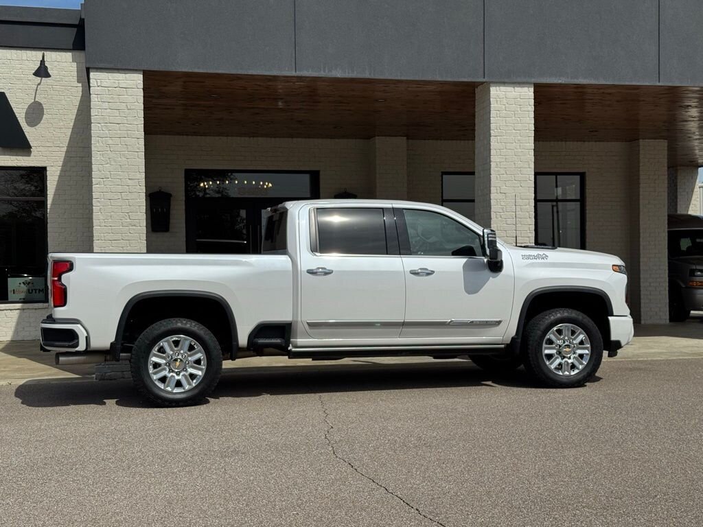 2024 Chevrolet Silverado 2500HD High Country   - Photo 16 - Martin, TN 38237