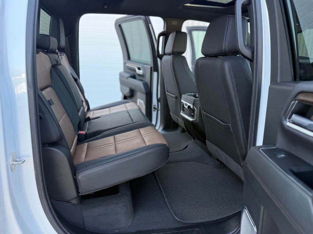 2024 Chevrolet Silverado 2500HD High Country   - Photo 56 - Martin, TN 38237